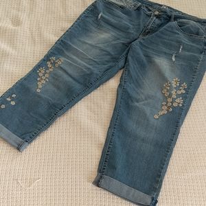 New Direction jean Capri